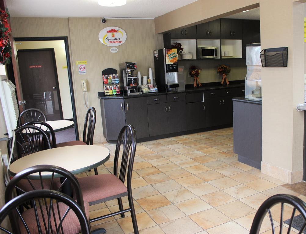 Hotel Super 8 By Wyndham Grand Forks Extérieur photo