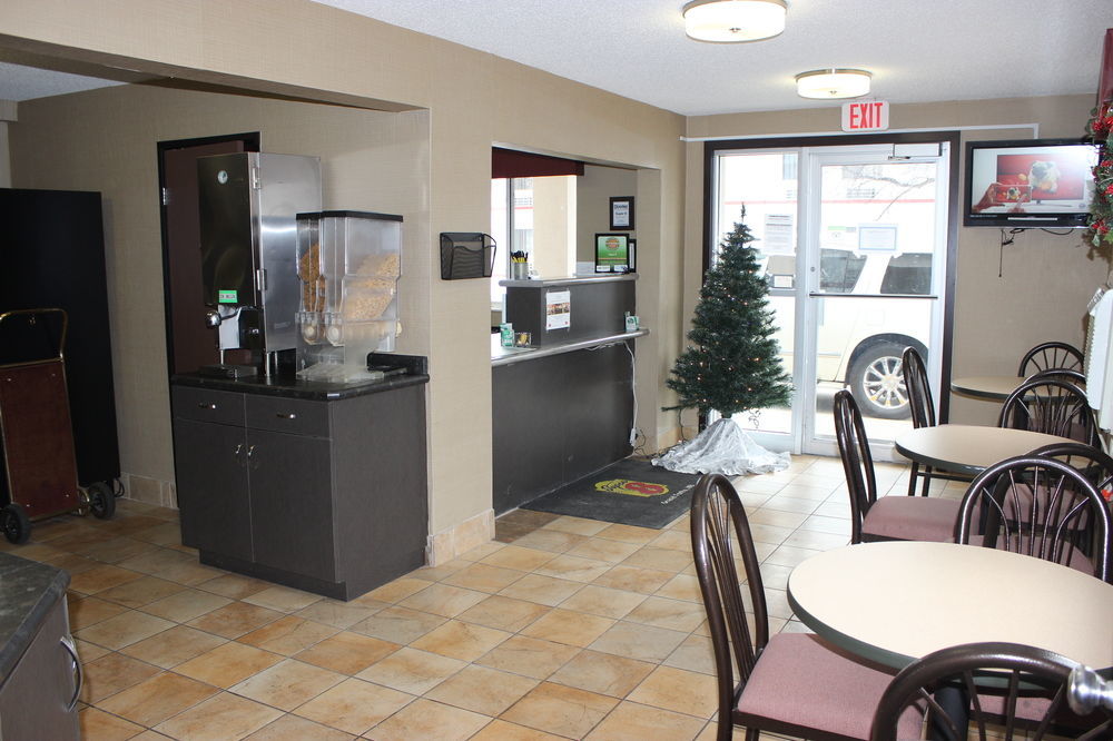 Hotel Super 8 By Wyndham Grand Forks Extérieur photo