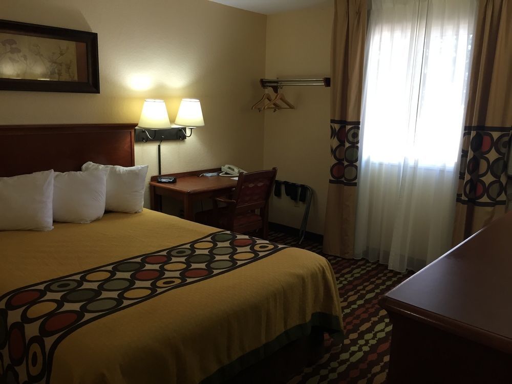 Hotel Super 8 By Wyndham Grand Forks Extérieur photo