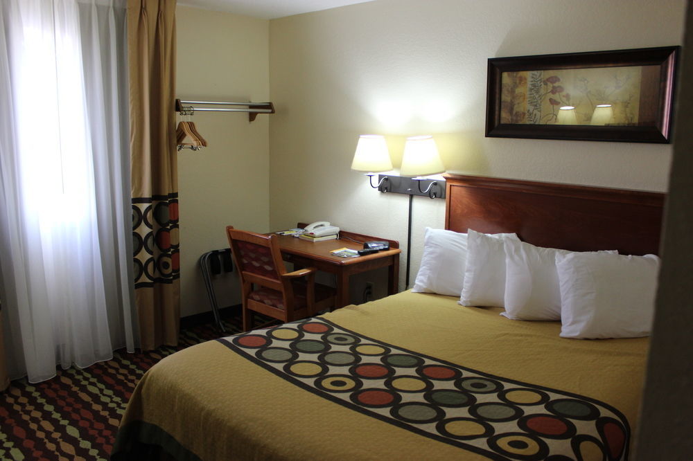 Hotel Super 8 By Wyndham Grand Forks Extérieur photo