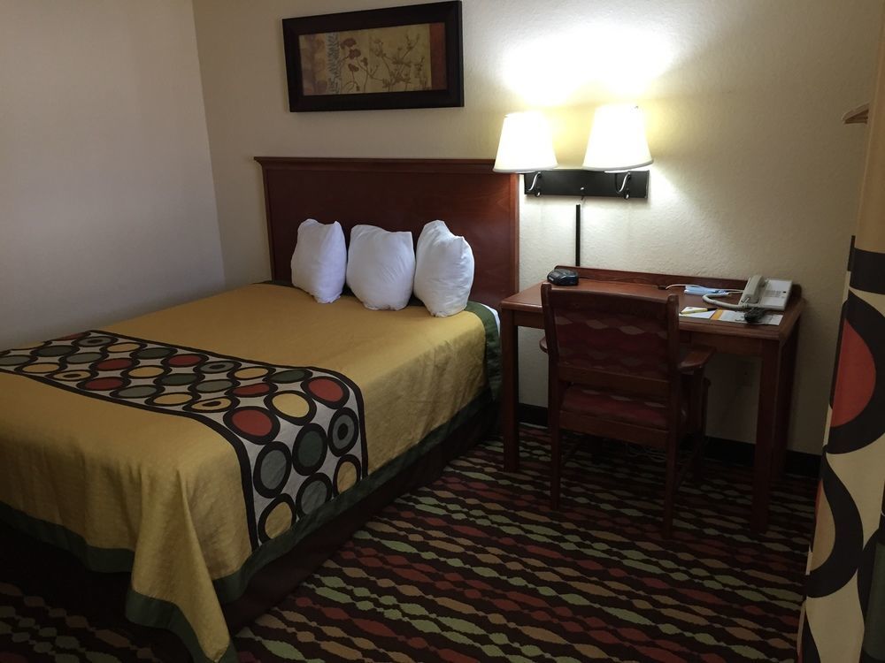 Hotel Super 8 By Wyndham Grand Forks Extérieur photo